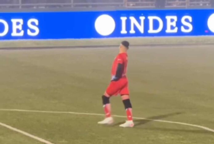 video:-goleiro-viraliza-ao-imitar-miss-durante-partida-na-nicaragua