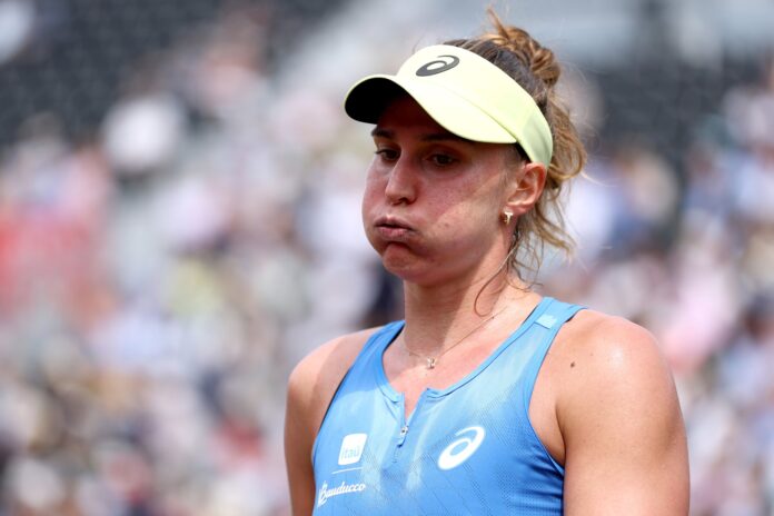 tenis:-bia-haddad-desiste-de-torneio-em-pequim-e-encerra-temporada