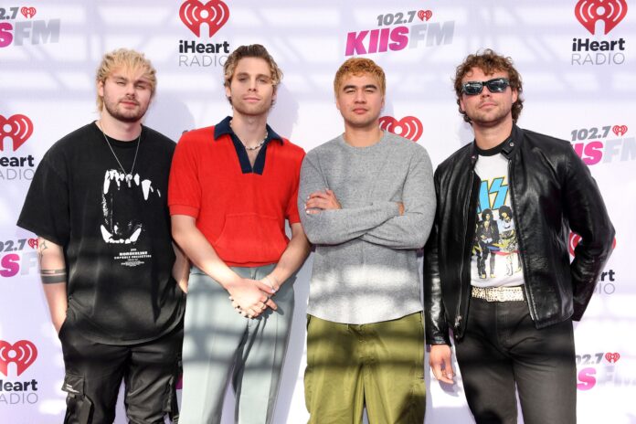 5-seconds-of-summer-inicia-contagem-regressiva-e-fas-levantam-suspeitas