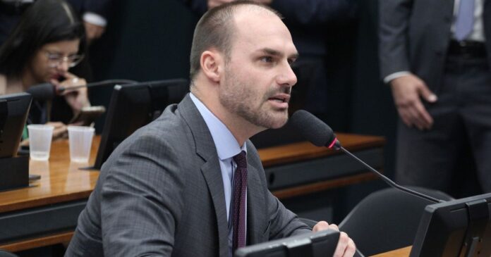 oposicao-quer-obstruir-votacoes-no-congresso-para-defender-eduardo