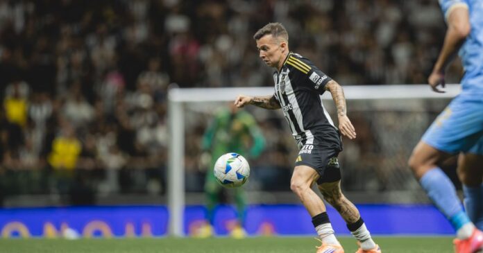 bernard-decide,-atletico-mg-elimina-bolivar-e-vai-a-semi-da-sul-americana