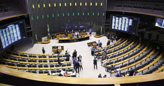 governo-pressiona-por-pautas-tributarias-no-congresso