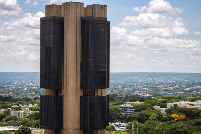 bc:-deficit-em-contas-externas-totaliza-us$-4,7-bilhoes-em-agosto