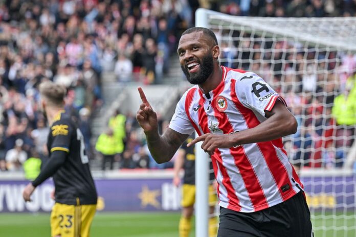 com-gols-de-brasileiro,-brentford-vence-united-pela-premier-league