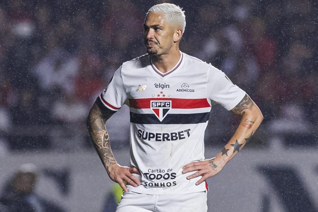 apos-eliminacao-na-libertadores,-sao-paulo-tenta-redencao-contra-ceara