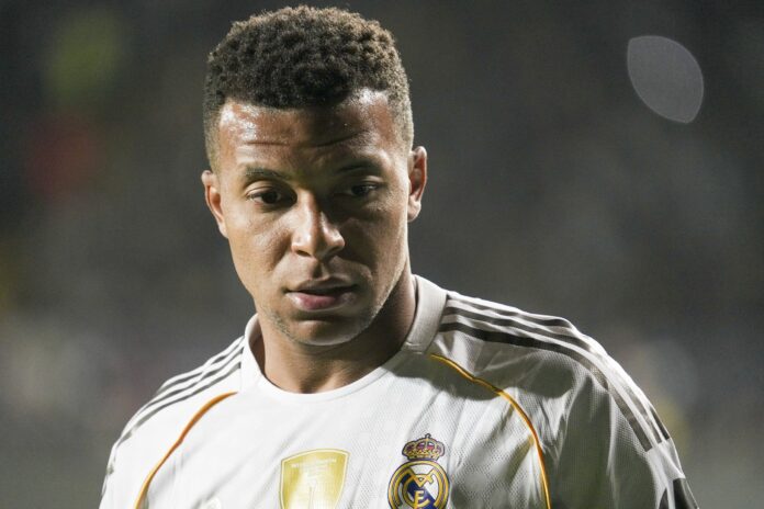 mbappe-reclama-de-desempenho-apos-fazer-tres-gols:-“quero-marcar-5”