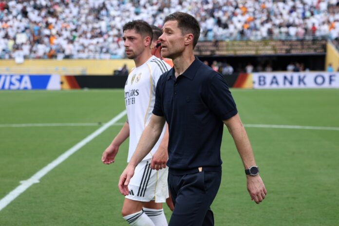 valverde-desmente-noticias-sobre-clima-ruim-com-xabi-alonso
