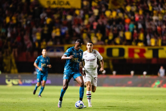 sport-marca-no-fim-e-arranca-empata-com-o-fluminense-pelo-brasileirao