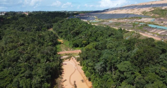 diretor-e-empresa-que-opera-aterro-em-salvador-sao-indiciados-por-crimes