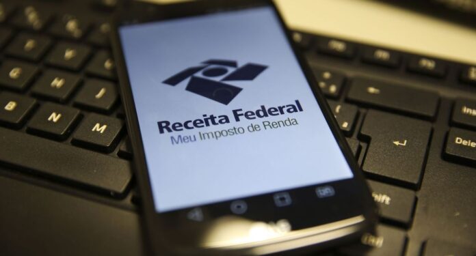 isencao-do-ir:-analistas-veem-vitoria-do-governo-e-bomba-relogio-para-2027