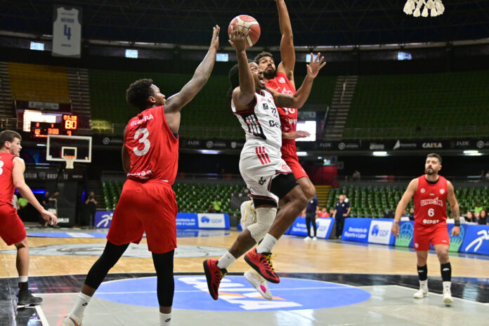 torneio-abertura-nbb:-flamengo-vence-union-santa-fe-e-avanca-a-final