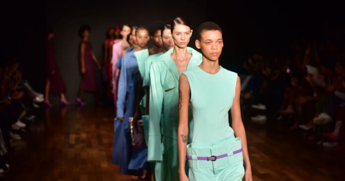spfw:-quais-ingressos-seguem-disponiveis?