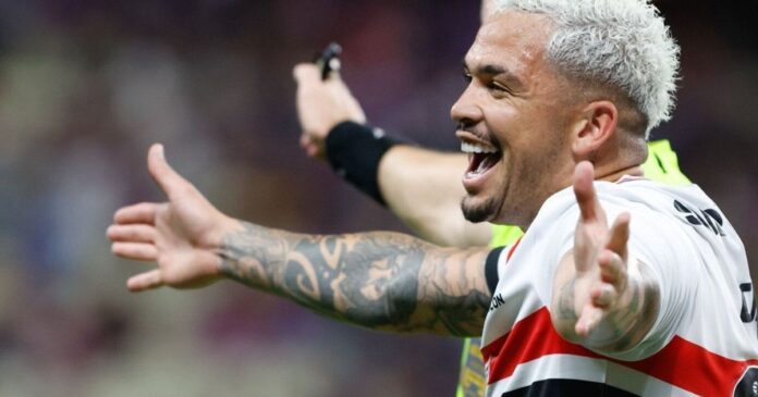 luciano-encerra-jejum-no-sao-paulo-e-inicia-retomada-de-olho-no-palmeiras