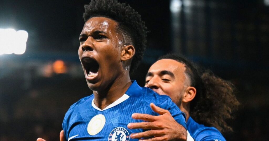 veja-primeiro-gol-de-estevao-pelo-chelsea-sobre-o-liverpool