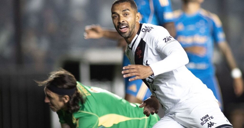 destaque-do-vasco-e-convocado-para-a-selecao-brasileira-apos-novo-corte