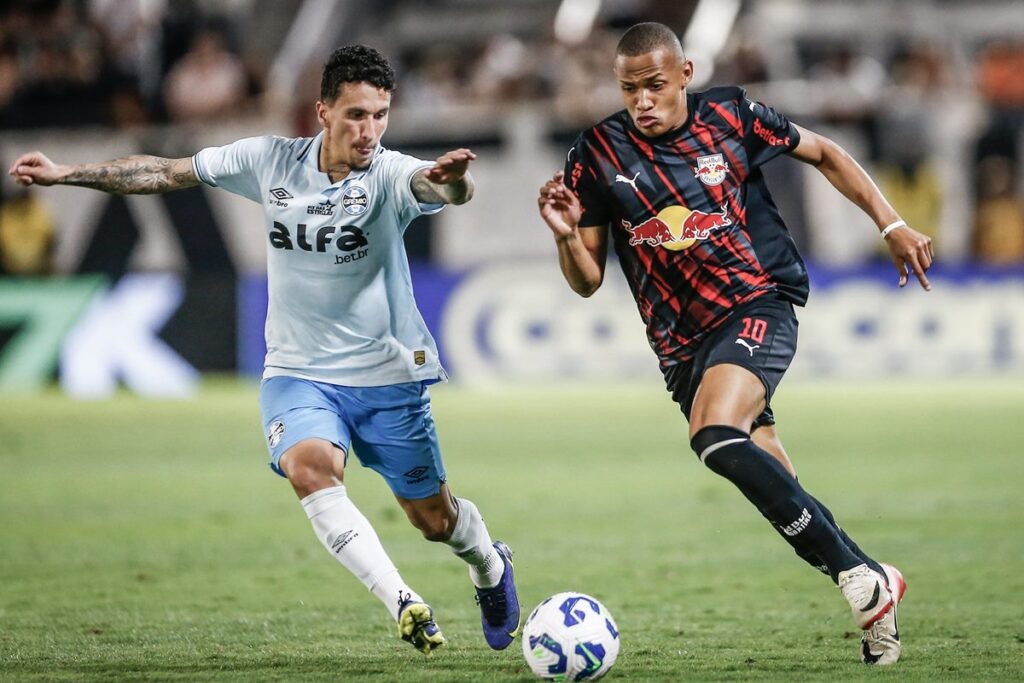 gremio-pede-anulacao-de-cartoes-de-kanemann-e-marlon-em-nota-oficial