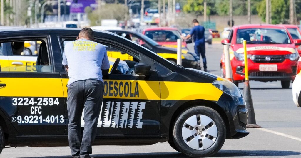 cnh-sem-autoescola-ameaca-seguranca-e-pode-provocar-300-mil-demissoes