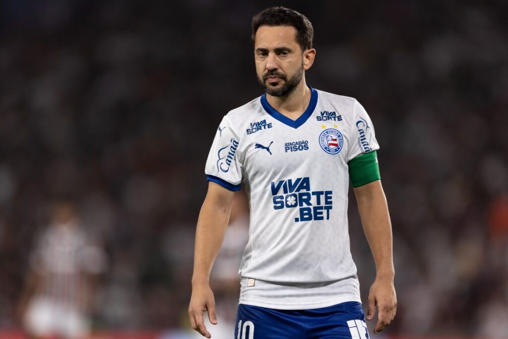 everton-ribeiro:-elenco-do-bahia-nao-sabia-de-diagnostico-de-cancer
