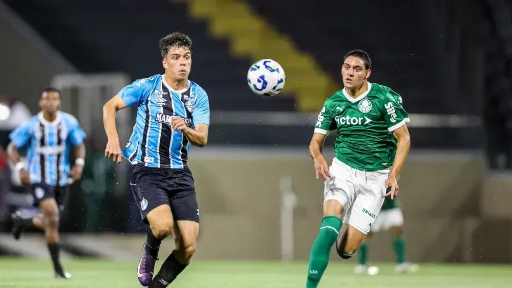 gremio-vence-palmeiras-e-enfrenta-o-atletico-na-final-do-brasileiro-sub-17