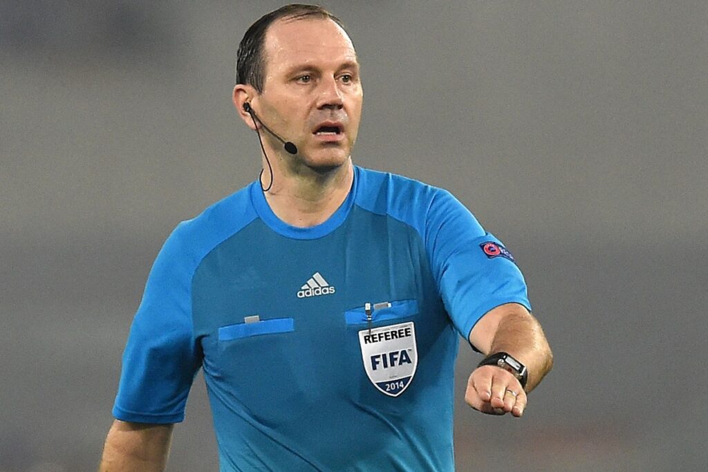 arbitro-da-copa-do-mundo-do-brasil-alega-humilhacao-em-testes-da-uefa