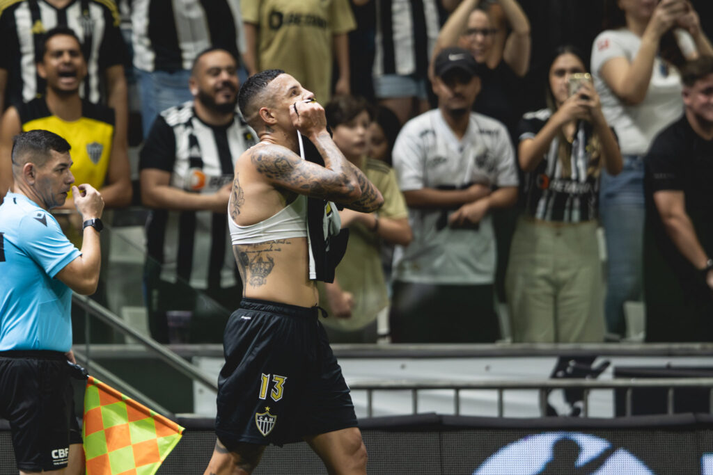 brasileirao:-atletico-mg-vence-sport-e-se-distancia-da-zona-da-degola