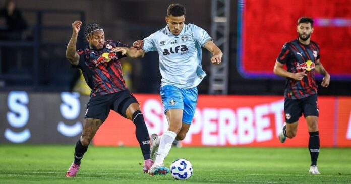 cbf-divulga-audio-do-var-em-expulsao-de-kannemann,-do-gremio