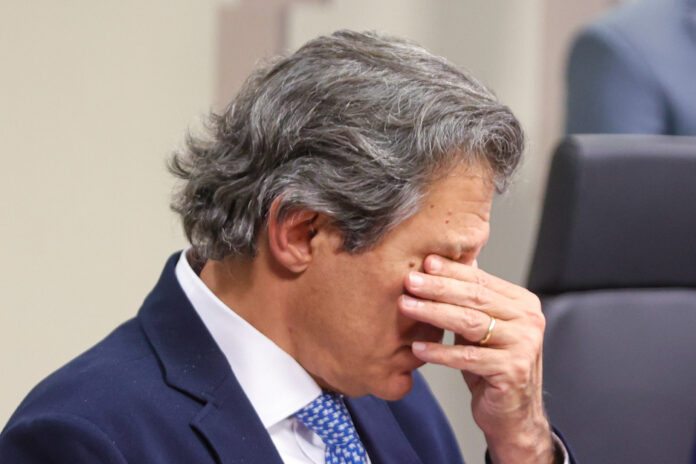 apos-derrota-na-mp-do-iof,-haddad-cancela-viagem-aos-eua