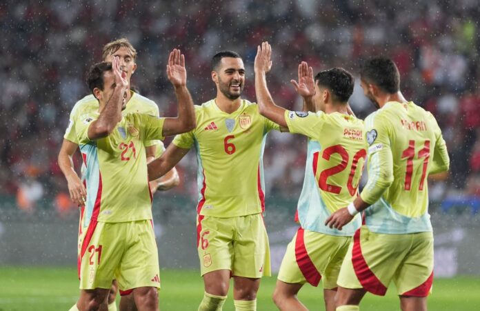 federacao-espanhola-adia-voo-da-selecao-devido-as-condicoes-climaticas