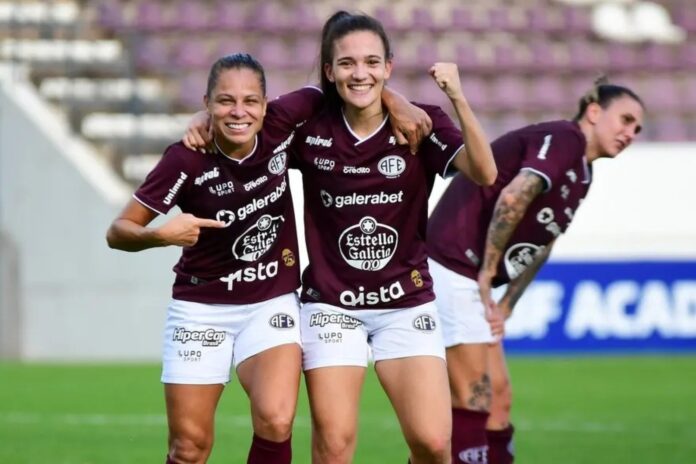 libertadores-feminina:-onde-assistir-ao-jogo-ferroviaria-x-del-valle