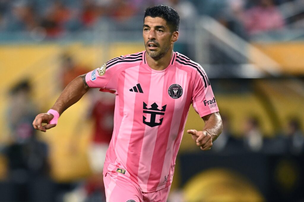 suarez-e-o-4o-jogador-em-atividade-a-alcancar-600-gols.-veja-numeros