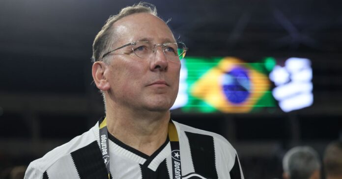 botafogo:-textor-abre-jogo-sobre-saf-e-cita-“falta-de-motivacao”-do-elenco