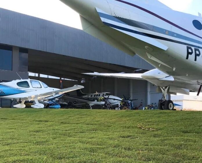 quadrilha-tenta-roubar-aviao-em-aeroporto-na-paraiba