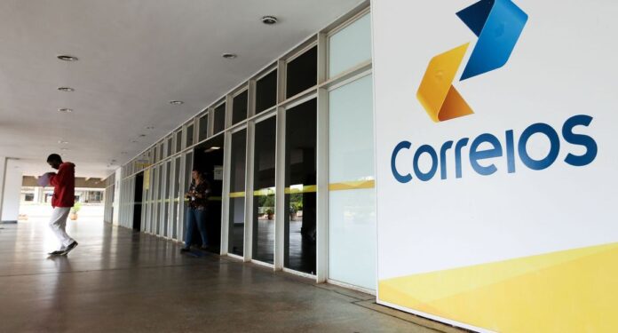 correios-avaliam-emprestimo-de-r$-20-bi-para-salvar-caixa-ate-fim-de-2026