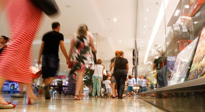 apos-meses-de-queda,-vendas-no-varejo-crescem-0,2%-em-agosto