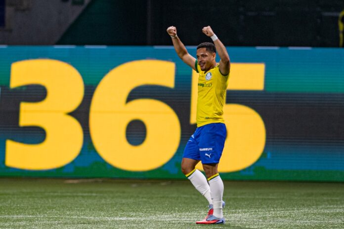 de-virada,-palmeiras-atropela-bragantino-e-mantem-lideranca