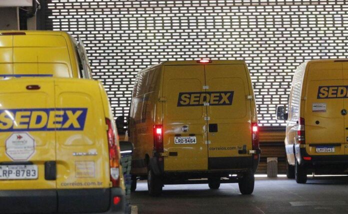 rombo-nos-correios:-especialistas-veem-ma-gestao-e-perda-de-competitividade