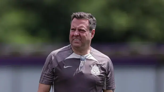 chefe-do-departamento-medico-do-corinthians-pede-desligamento