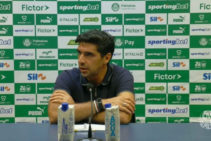 abel-ferreira-compara-basquete-a-futebol-para-reclamar-de-penalti