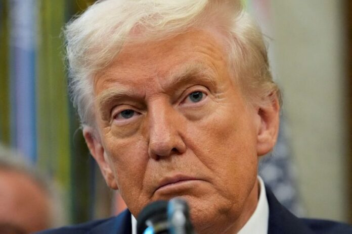 trump-diz-que-vai-anunciar-mais-tarifas-contra-a-colombia-na-segunda-feira