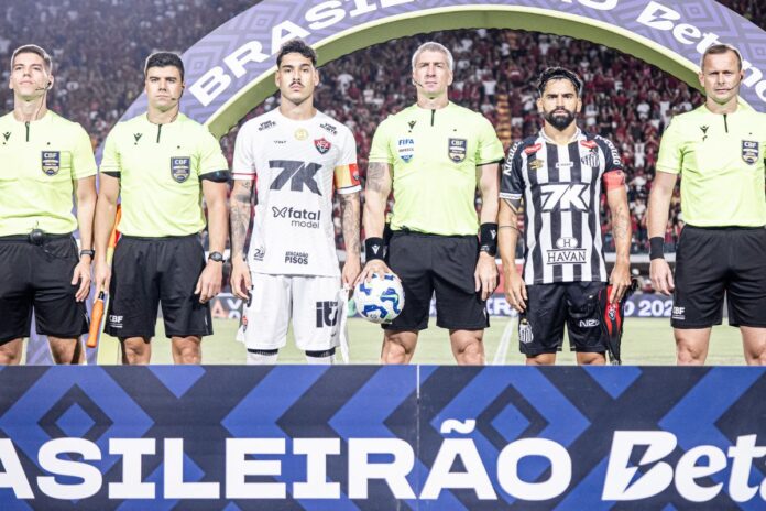 santos-e-vitoria-fecham-a-rodada-em-jogo-acirrado-para-fugir-do-z-4