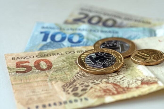 estudo-aponta-quanto-deveria-ser-o-salario-minimo-no-brasil