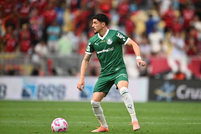 arbitro-de-flamengo-x-palmeiras-explica-expulsao-de-piquerez-em-sumula