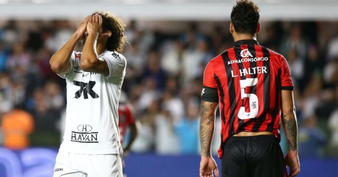 santos-perde-para-vitoria,-se-complica-e-ve-z4-do-brasileirao-se-aproximar