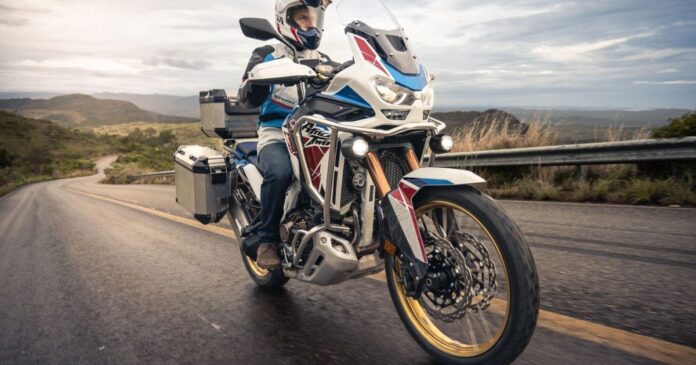 honda-convoca-recall-da-africa-twin-por-falha-em-interruptor-do-punho