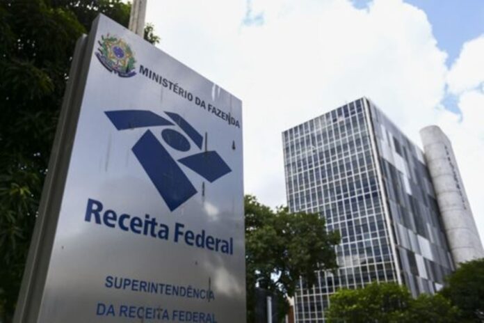governo-federal-arrecadou-r$-60-bilhoes-com-iof-em-2025