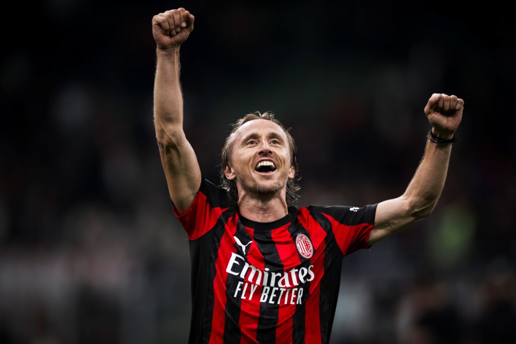 modric-renasce-aos-40-anos-e-lidera-o-milan-ate-o-topo-do-italiano