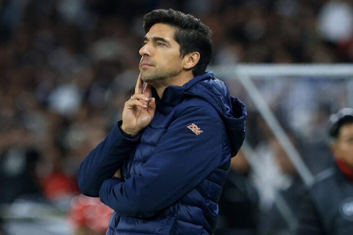 abel-ferreira-precisa-de-feito-inedito-para-classificar-o-palmeiras