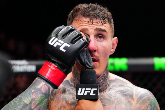 video:-luta-principal-do-ufc-321-e-encerrada-por-dedada-no-olho