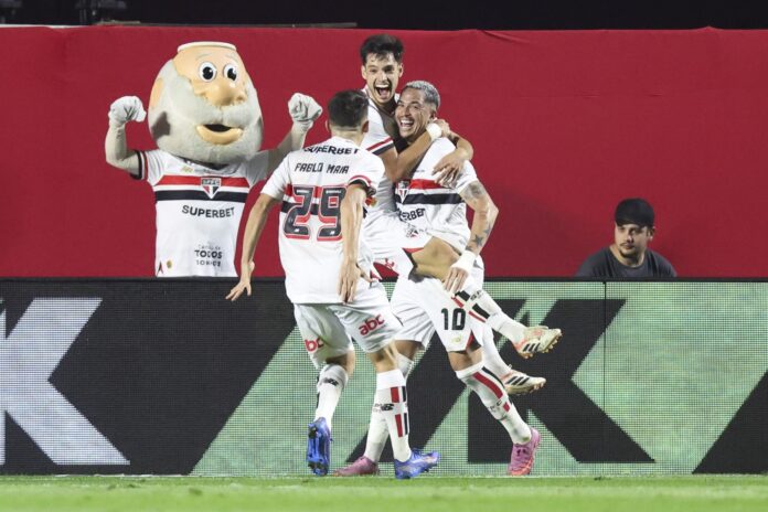 estrela-de-luciano-brilha-e-sao-paulo-vence-bahia-pelo-brasileirao