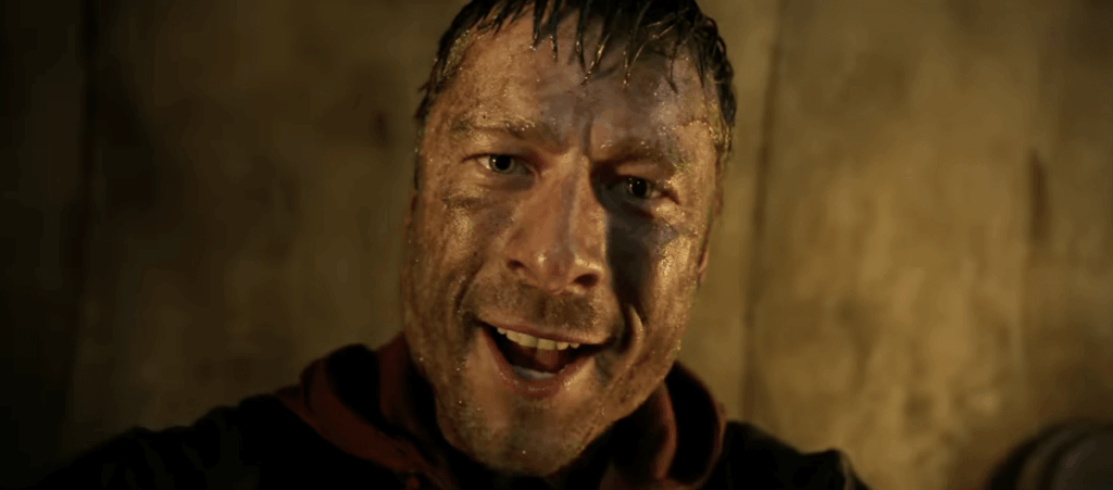 glen-powell-pediu-conselhos-a-tom-cruise-para-filmar-cenas-de-acao